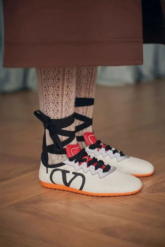 小个子女生人手一双的玛丽珍运动鞋，好看好穿成时髦精新宠