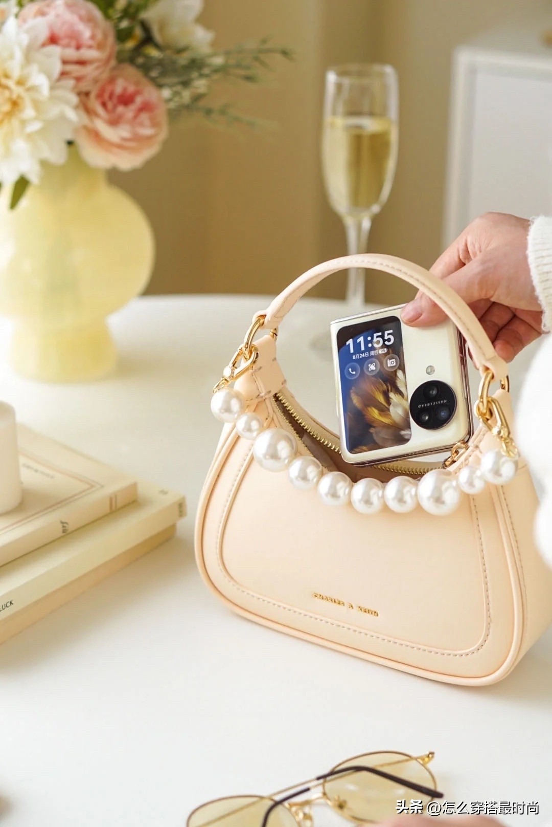 _舒淇分体长裙露腰，钟楚曦花裙配羊毛卷，海边度假速速抄作业！_舒淇分体长裙露腰，钟楚曦花裙配羊毛卷，海边度假速速抄作业！