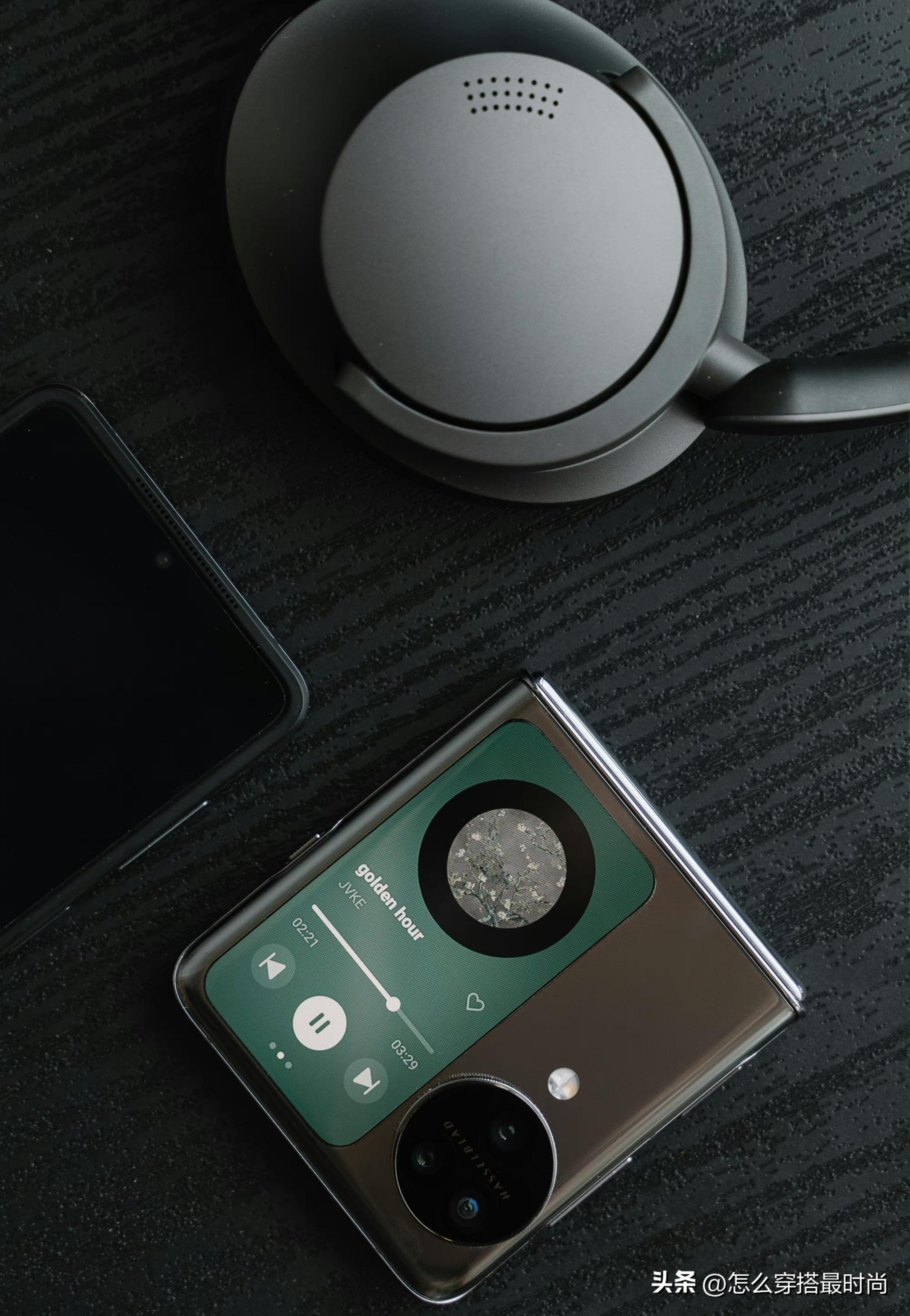 _舒淇分体长裙露腰，钟楚曦花裙配羊毛卷，海边度假速速抄作业！_舒淇分体长裙露腰，钟楚曦花裙配羊毛卷，海边度假速速抄作业！