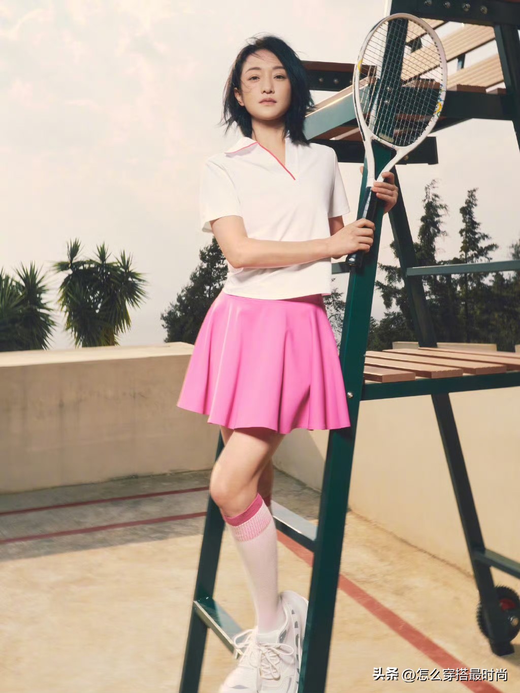 舒淇分体长裙露腰，钟楚曦花裙配羊毛卷，海边度假速速抄作业！__舒淇分体长裙露腰，钟楚曦花裙配羊毛卷，海边度假速速抄作业！