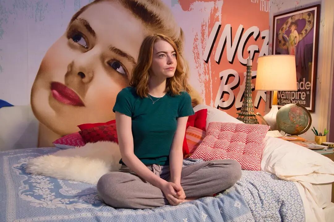 “BE天花板”十年后重映，为什么还能刺痛我们？__“BE天花板”十年后重映，为什么还能刺痛我们？