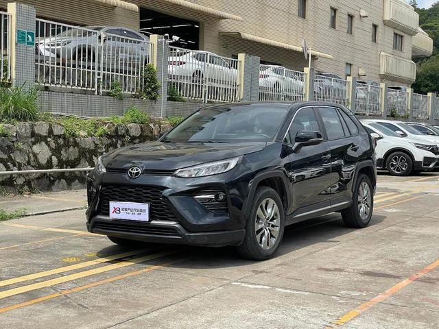 丰田威兰达热度高，家用优势足，舒适性与性价比兼具