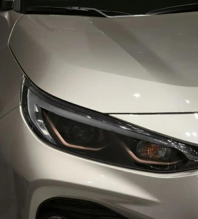 丰田威兰达热度高，家用优势足，舒适性与性价比兼具