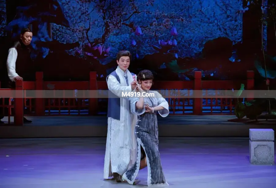 沪剧风雪夜归人：名伶与姨太太的悲剧爱情，改编更添浪漫与张力