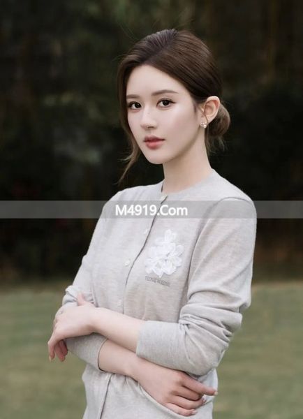 淡淡的顺顺的美甲来袭！低饱和淡粉美甲成春季本命款