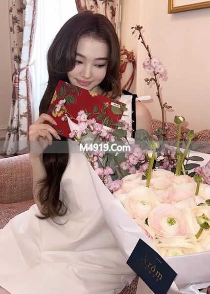 淡淡的顺顺的美甲来袭！低饱和淡粉美甲成春季本命款